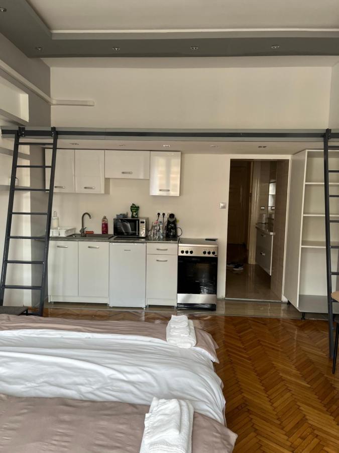 Szechenyi Apartman Miskolc Eksteriør bilde