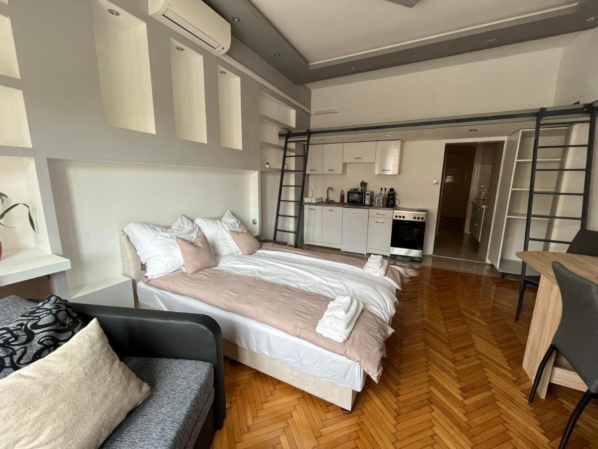 Szechenyi Apartman Miskolc Eksteriør bilde